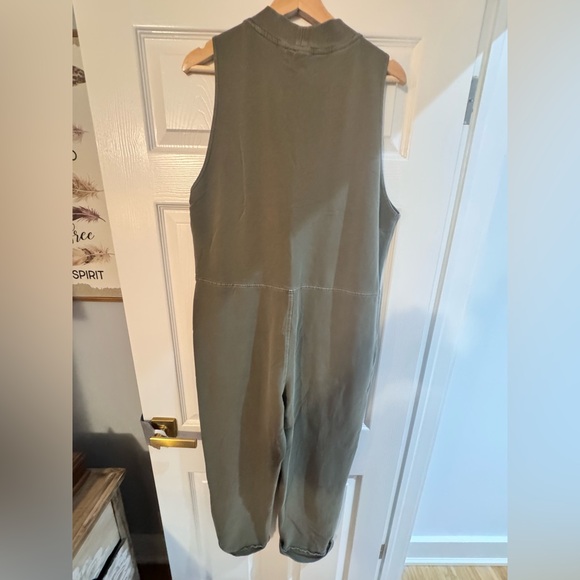 Ten Tree large Green Romper - Picture 2 of 3